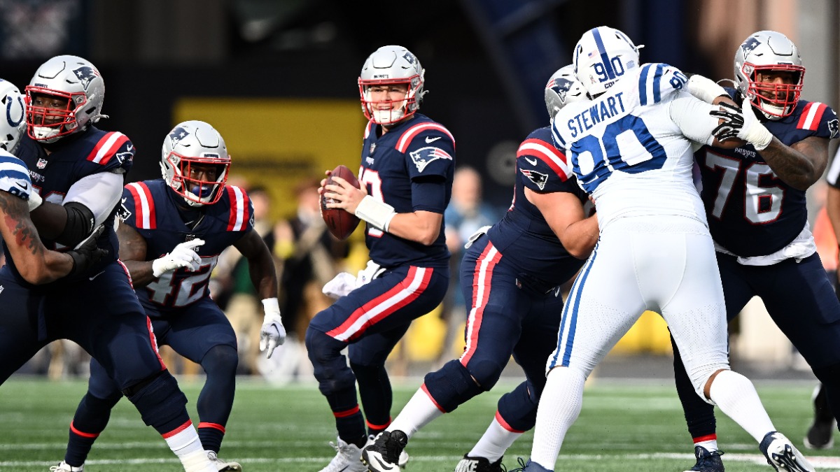 Stephon Gilmore picks off Patriots Mac Jones in showdown vs. old team