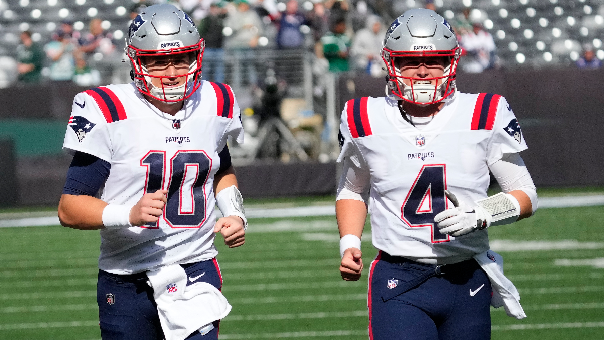 Patriots fans cheer as Bailey Zappe replaces struggling Mac Jones