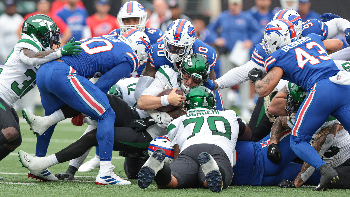 SkyCam wire snap causes delay during Jets vs. Bills game