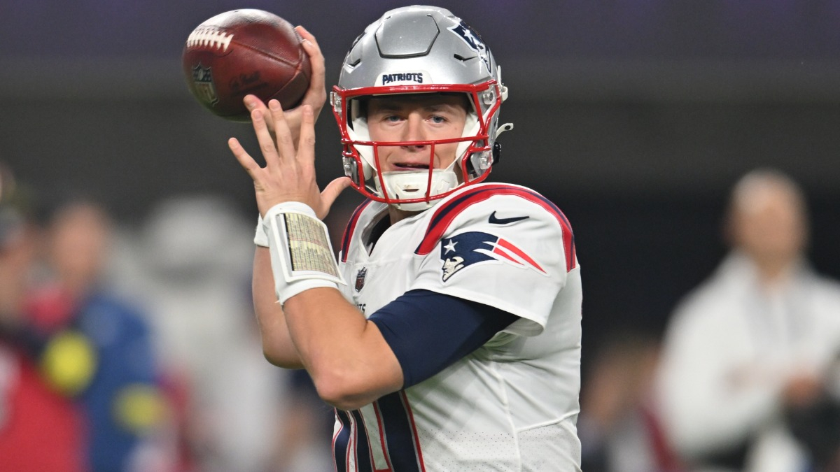 PFF NE Patriots on X: Mac Jones: 24 completions on 20+ yard