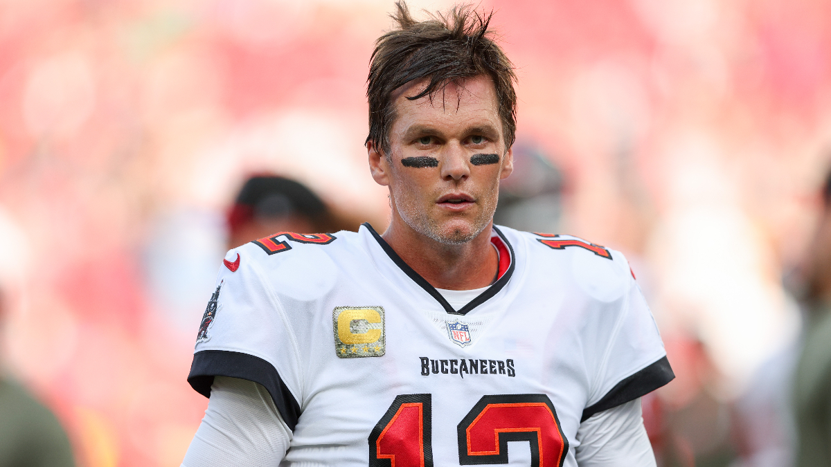 Buccaneers’ Tom Brady Among Athletes Named In FTX Class-Action Lawsuit