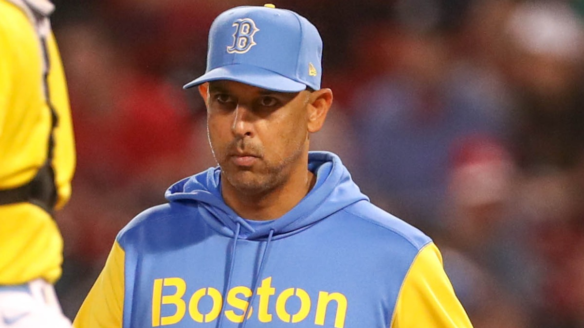 Alex Cora, new Baseball Tonight and Beisbol Esta Noche analyst, reflects on  playing in the World Baseball Classic - ESPN Front Row