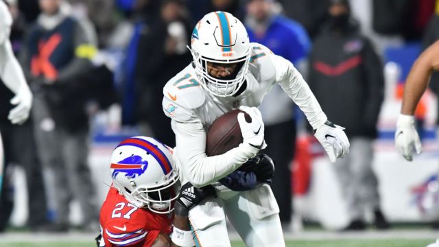 Miami Dolphins wideout Jaylen Waddle