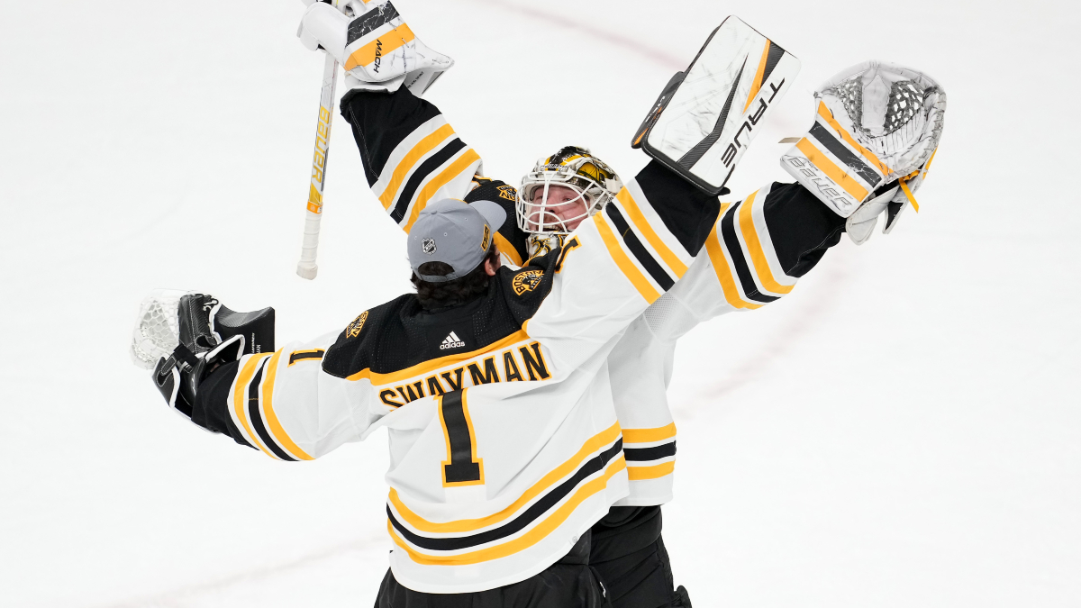 Linus Ullmark and Jeremy Swayman Win Hug Reheat Boston Bruins