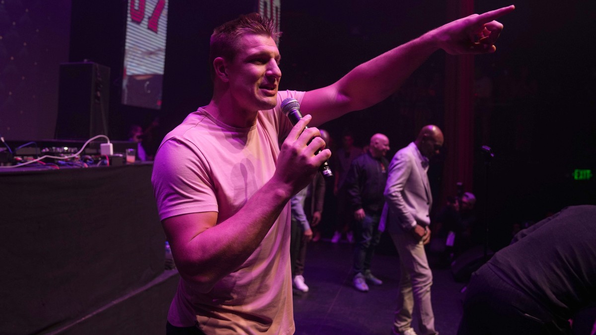 Rob Gronkowski Shares Incredible Video Tribute For Tom Brady, 'Much Love,  Gronky' - CBS Boston