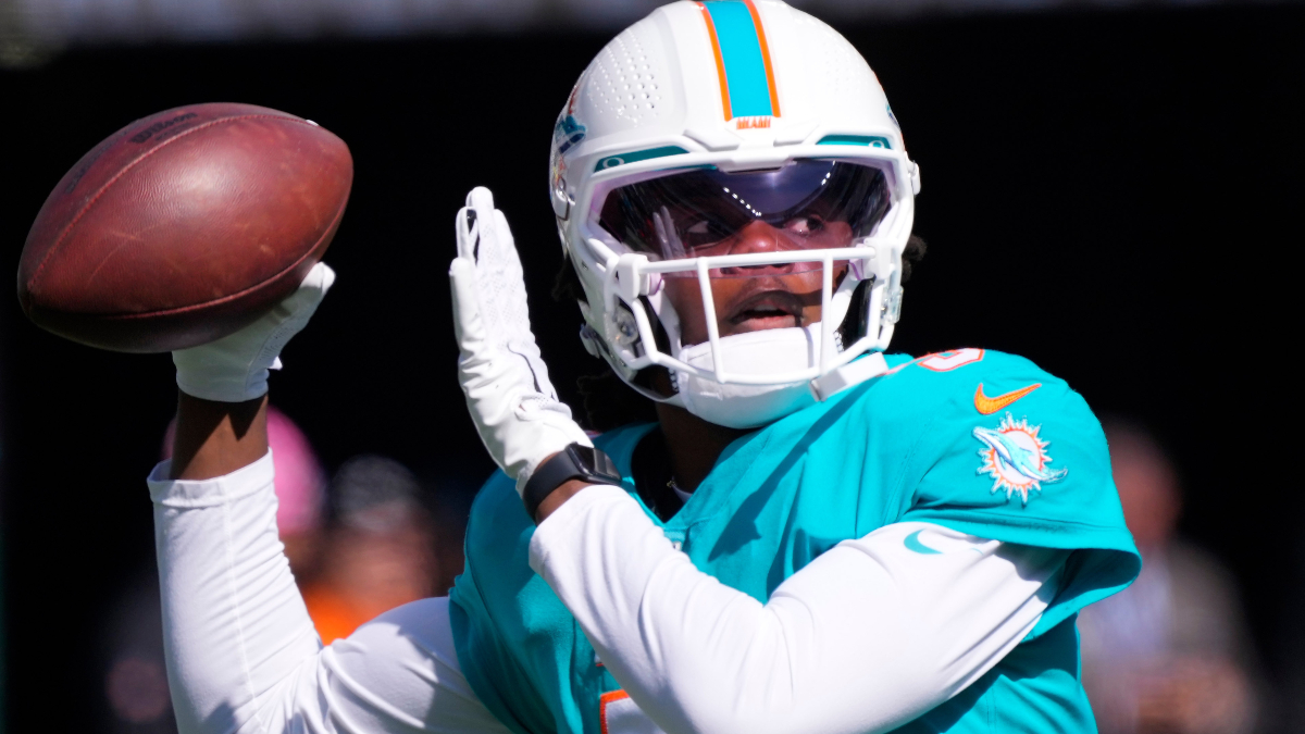 Dolphins quarterback Tua Tagovailoa officially ruled out with a concussion; Teddy  Bridgewater to start against Patriots - The Boston Globe