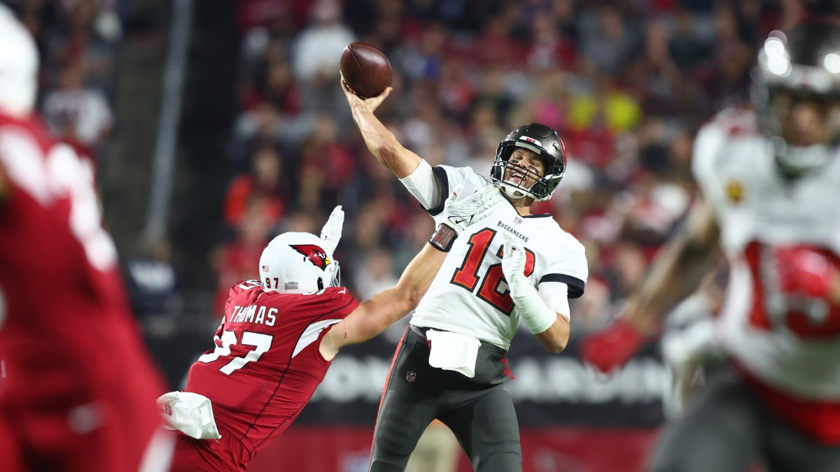 Buccaneers 19-16 Cardinals: Santa Claus gave Tom Brady a Christmas gift  with a magical finish to beat the Cardinals in OT