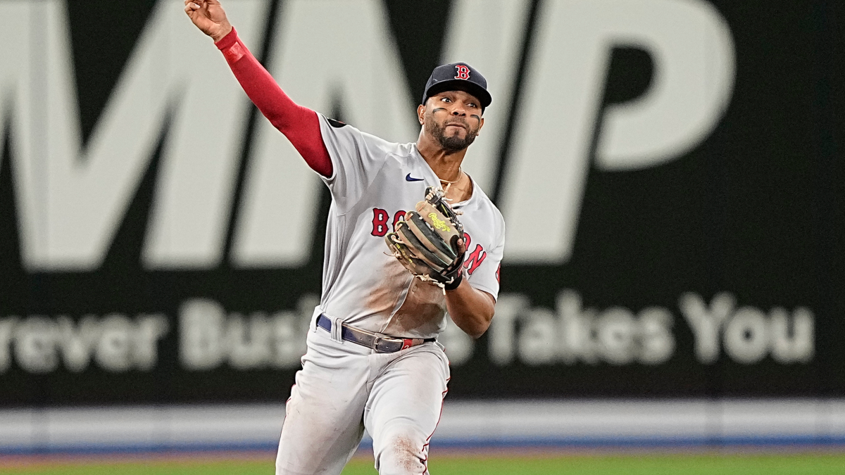 Xander Bogaerts explains why he picked Padres, says he'd 'kiss' Scott Boras  for 11-year deal 