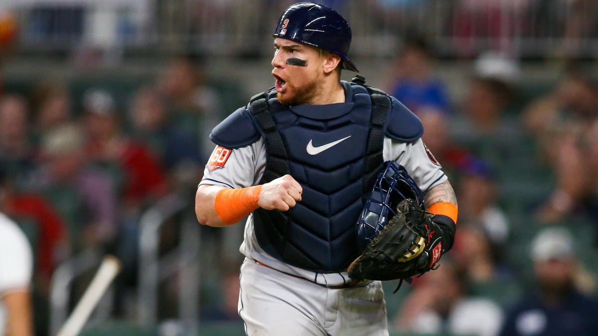 Minnesota Twins star Christian Vazquez is drilled in the head by a foul  ball during 8-7 defeat to Detroit Tigers