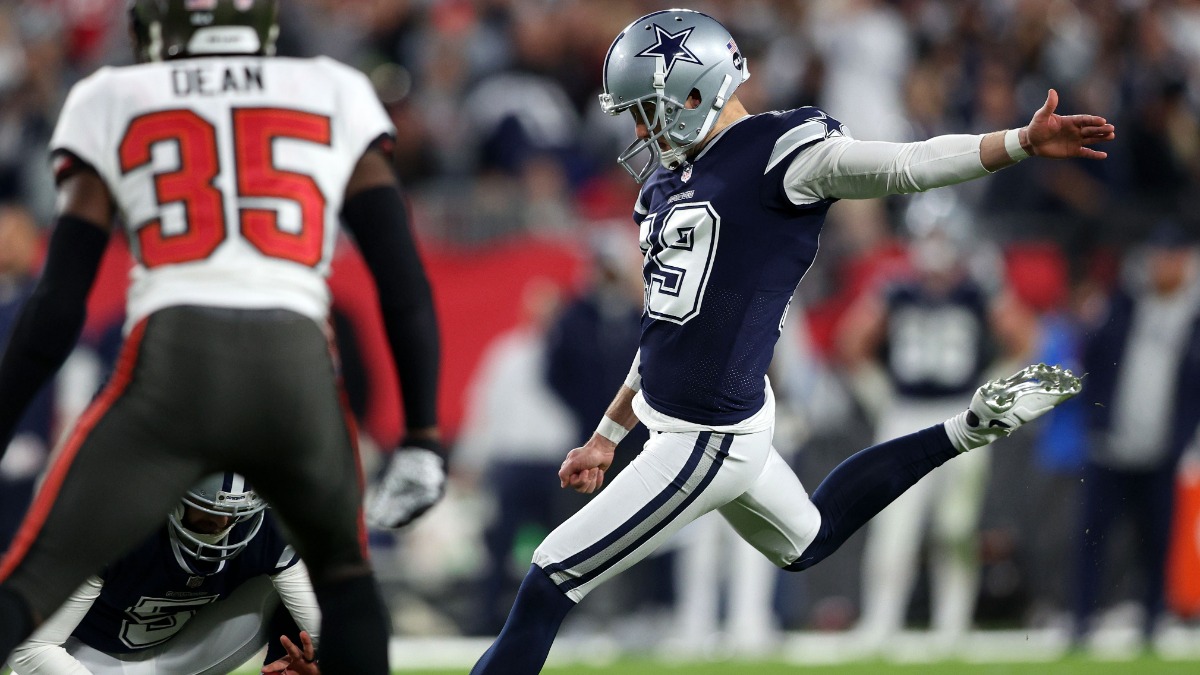 Cowboys bring back former kicker Brett Maher after tryout on