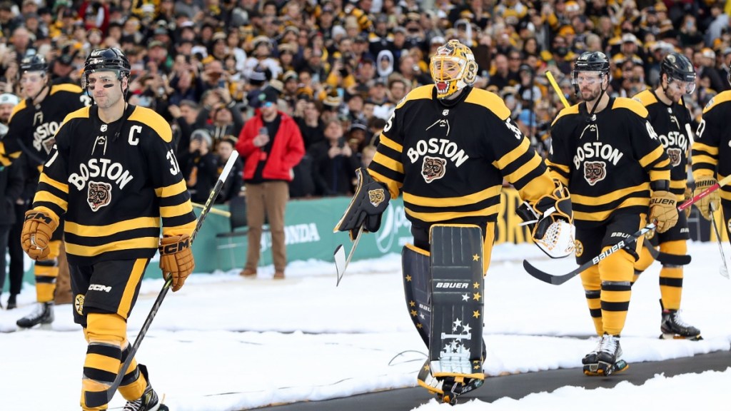 Boston Bruins' Patrice Bergeron, Linus Ullmark and David Krejci