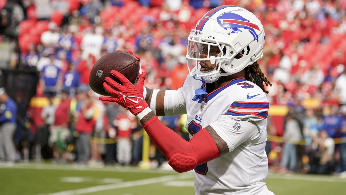 Buffalo Bills Safety Damar Hamlin's GoFundMe Toy Drive Surpasses