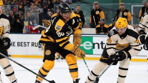 Boston Bruins right wing David Pastrnak, Pittsburgh Penguins defenseman Jan Rutta