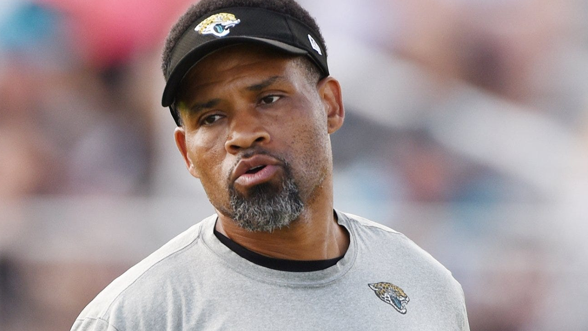 Report: Patriots to interview Vikings' Keenan McCardell for