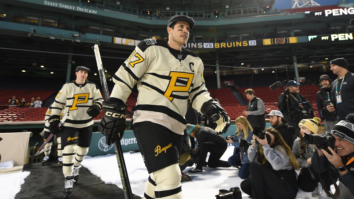 Crosby looks back on his baseball days ahead of Winter Classic