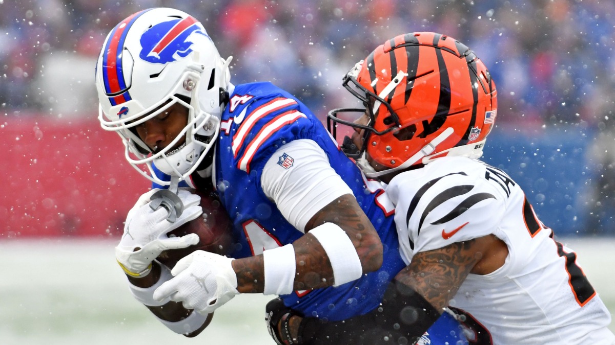 Watch: Josh Allen gets emotional in postgame locker room speech