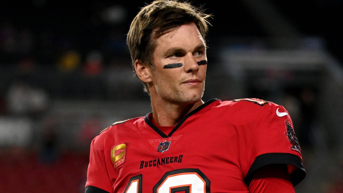 NFL Exec Predicts 49ers Sign Tom Brady, Trade Trey Lance to Titans