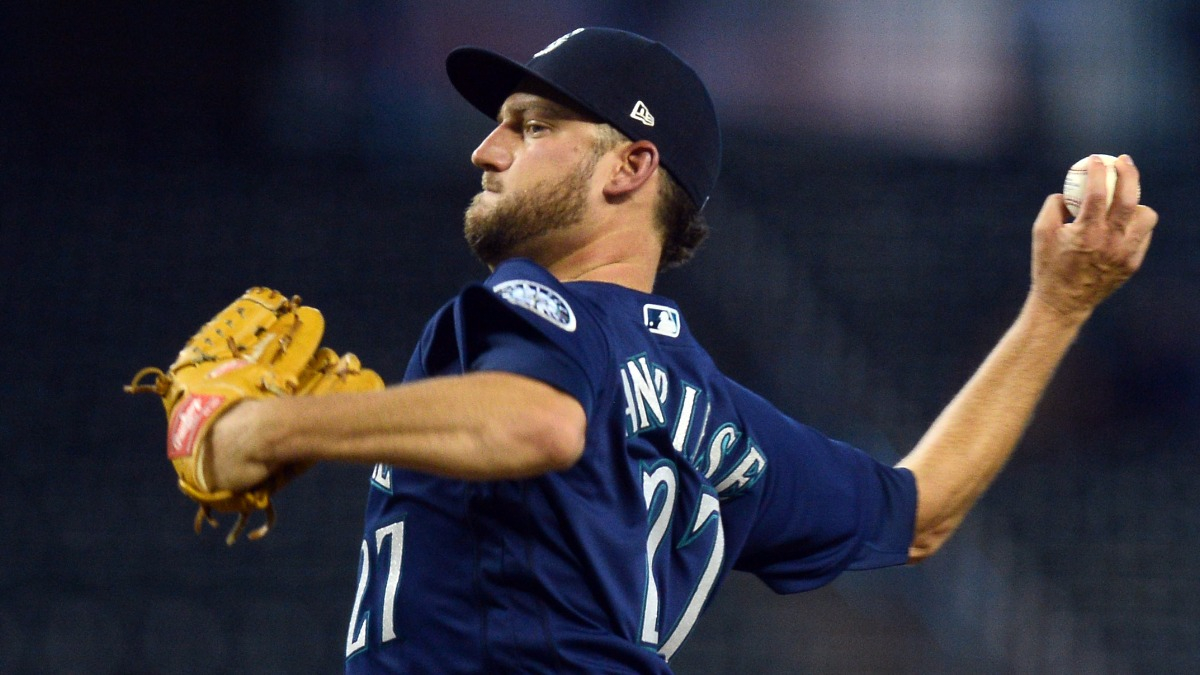 Red Sox sign former Rays RHP Matt Andriese to compete for rotation