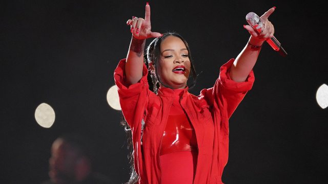 Super Bowl halftime performer Rihanna