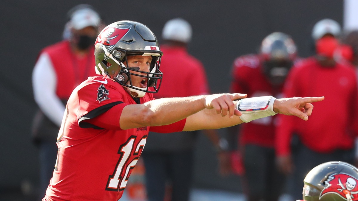 Winners, losers of Tom Brady signing with Buccaneers