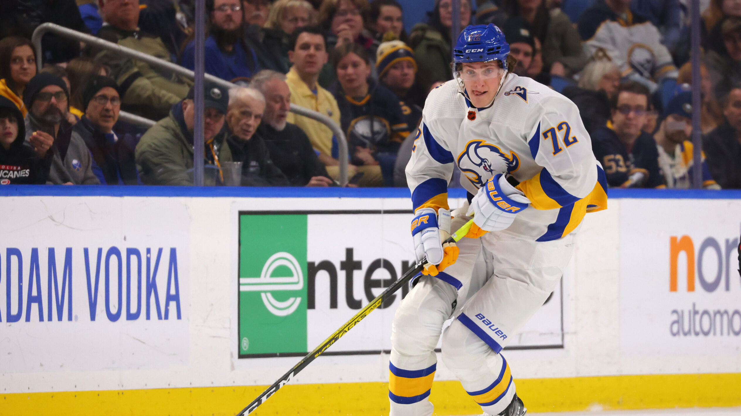 Sabres' Tage Thompson Suffers Upper-Body Injury