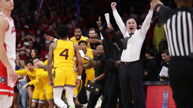 Arizona State Sun Devils head coach Bobby Hurley