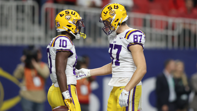 LSU tigers receiver Jaray Jenkins and tight end Kole Taylor