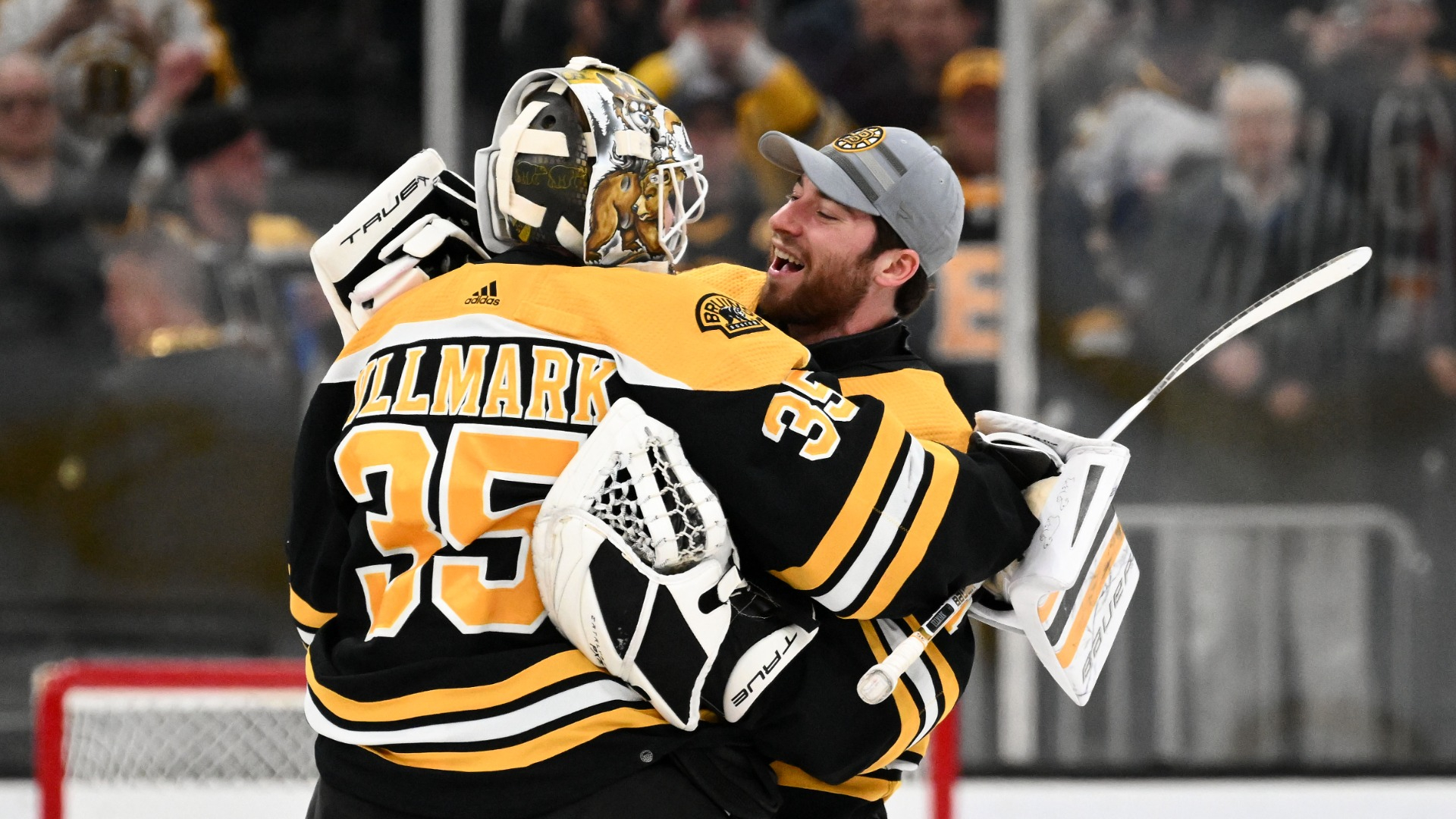 GOALIE HUG SHIRT Linus Ullmark And Jeremy Swayman Boston Bruins