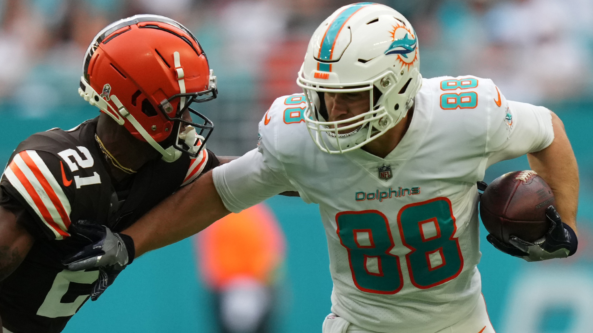 Mike Gesicki could be trade piece for Miami Dolphins if issues remain