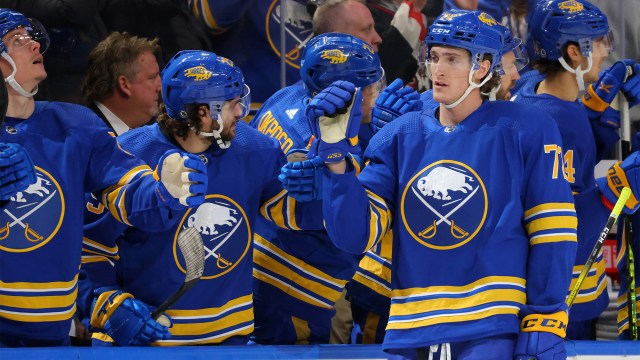 Is Tage Thompson playing today against the New York Islanders? Latest  injury update on Sabres forward ahead of the matchup (25 March, 2023)