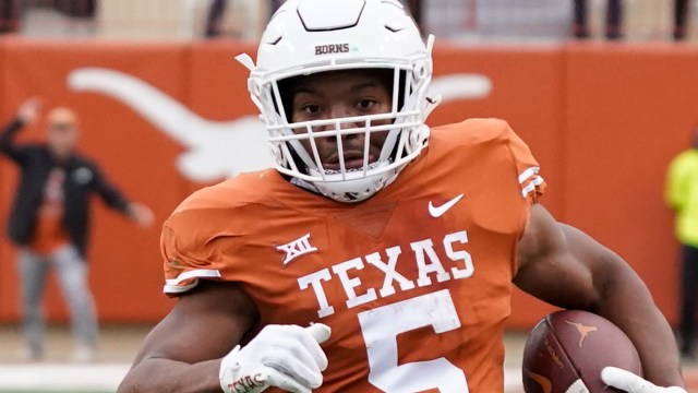 Texas Longhorns running back Bijan Robinson