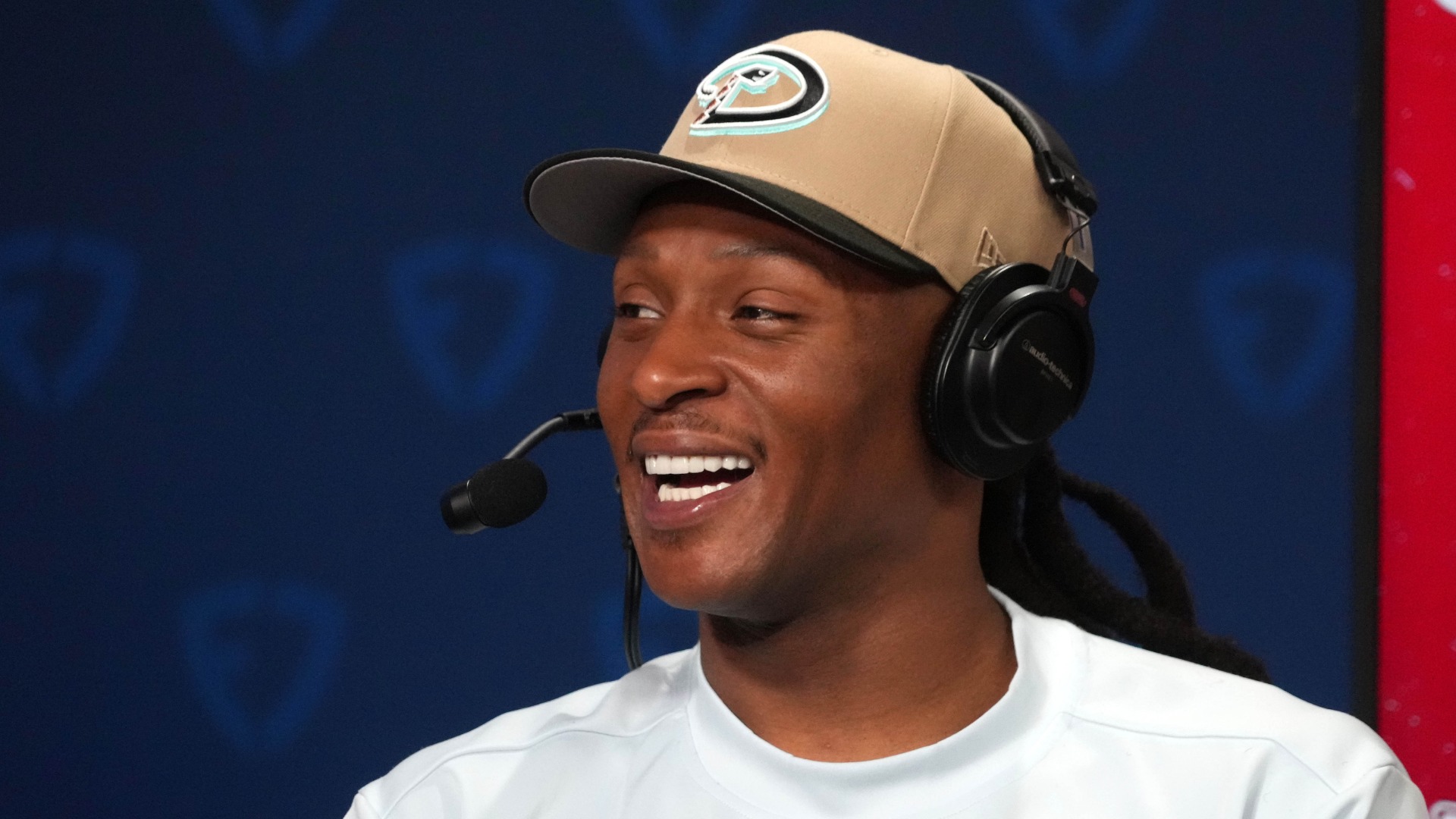 Patriots reportedly 'sound like the leaders' to land DeAndre Hopkins