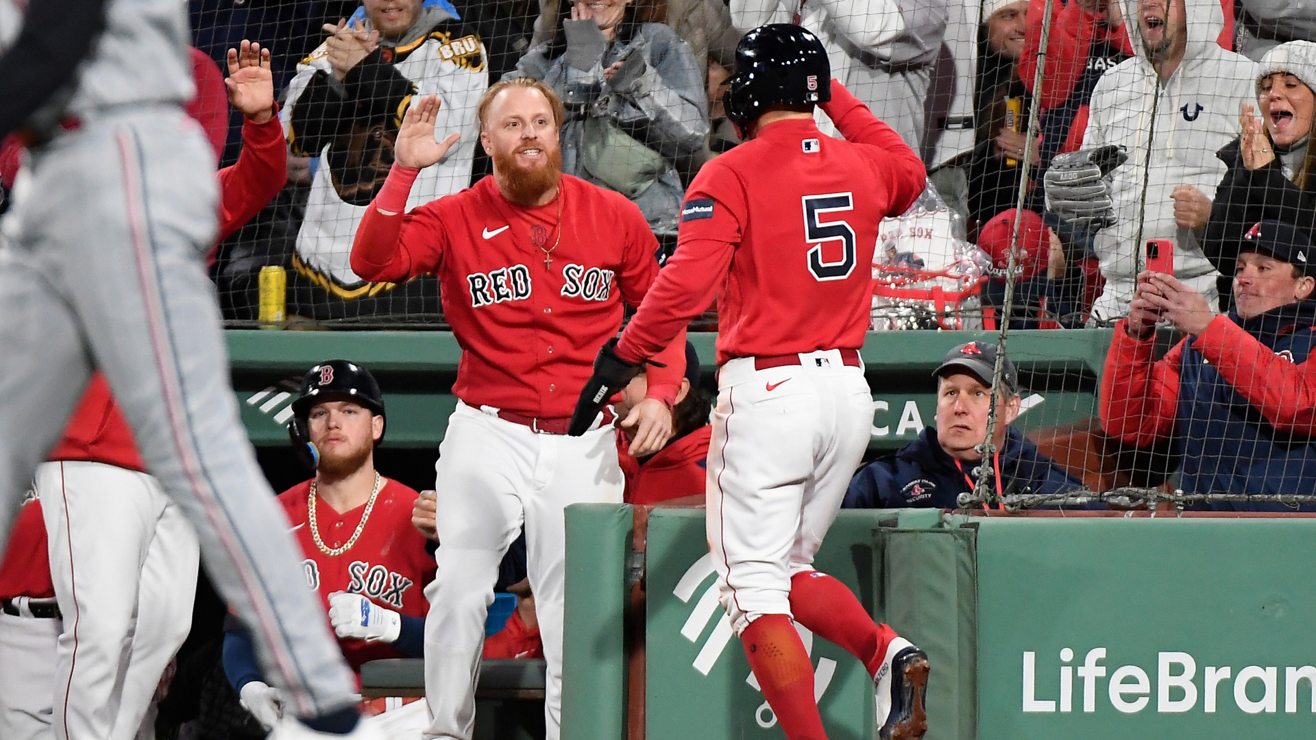 Alex Verdugo delivers walkoff single in 10th inning, Red Sox edge