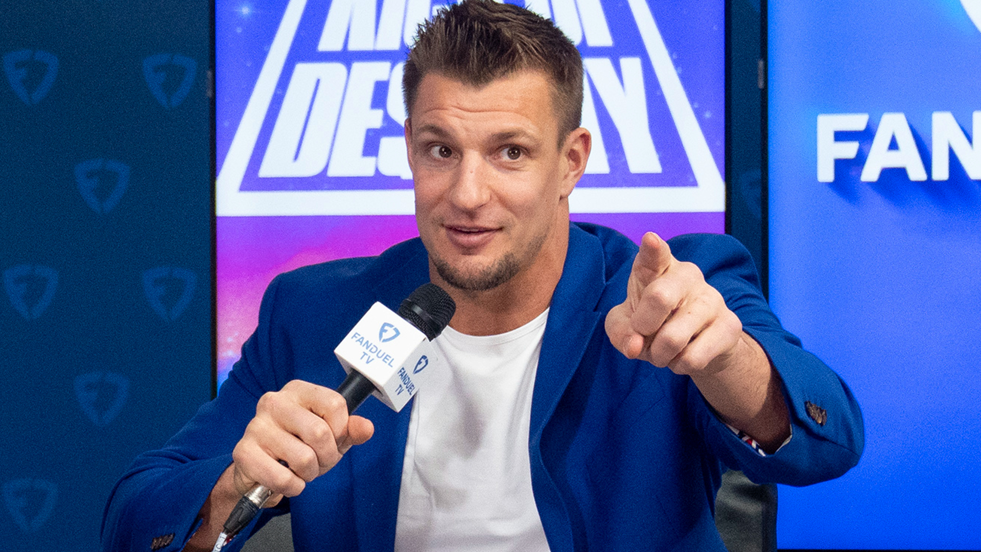 Rob Gronkowski Calls Out Father Of Football Kid 'Baby Gronk'