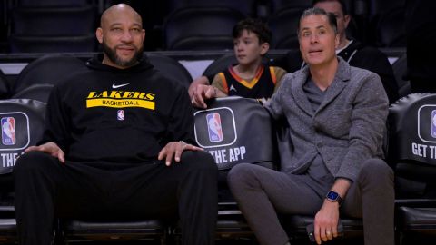 Los Angeles Lakers head coach Darvin Ham and general manager Rob Pelinka