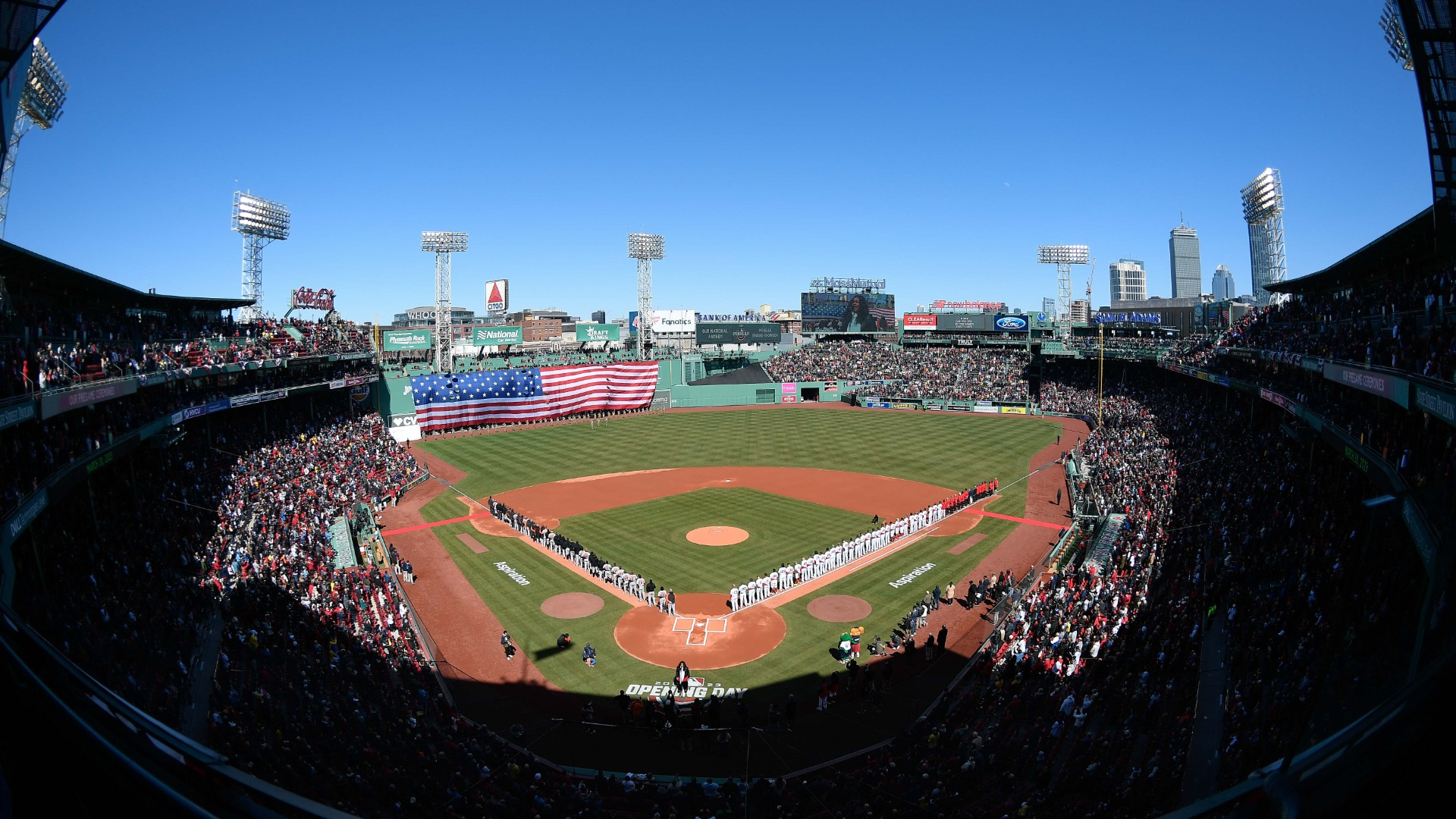 Report: Red Sox shopping Benintendi for prospects