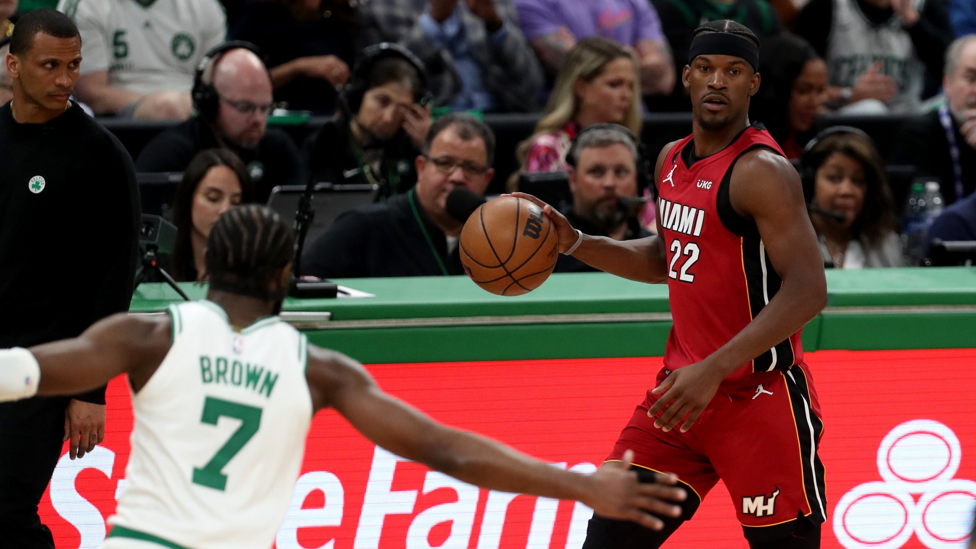 How Celtics' Joe Mazzulla Defended Timeout Usage In Game 1