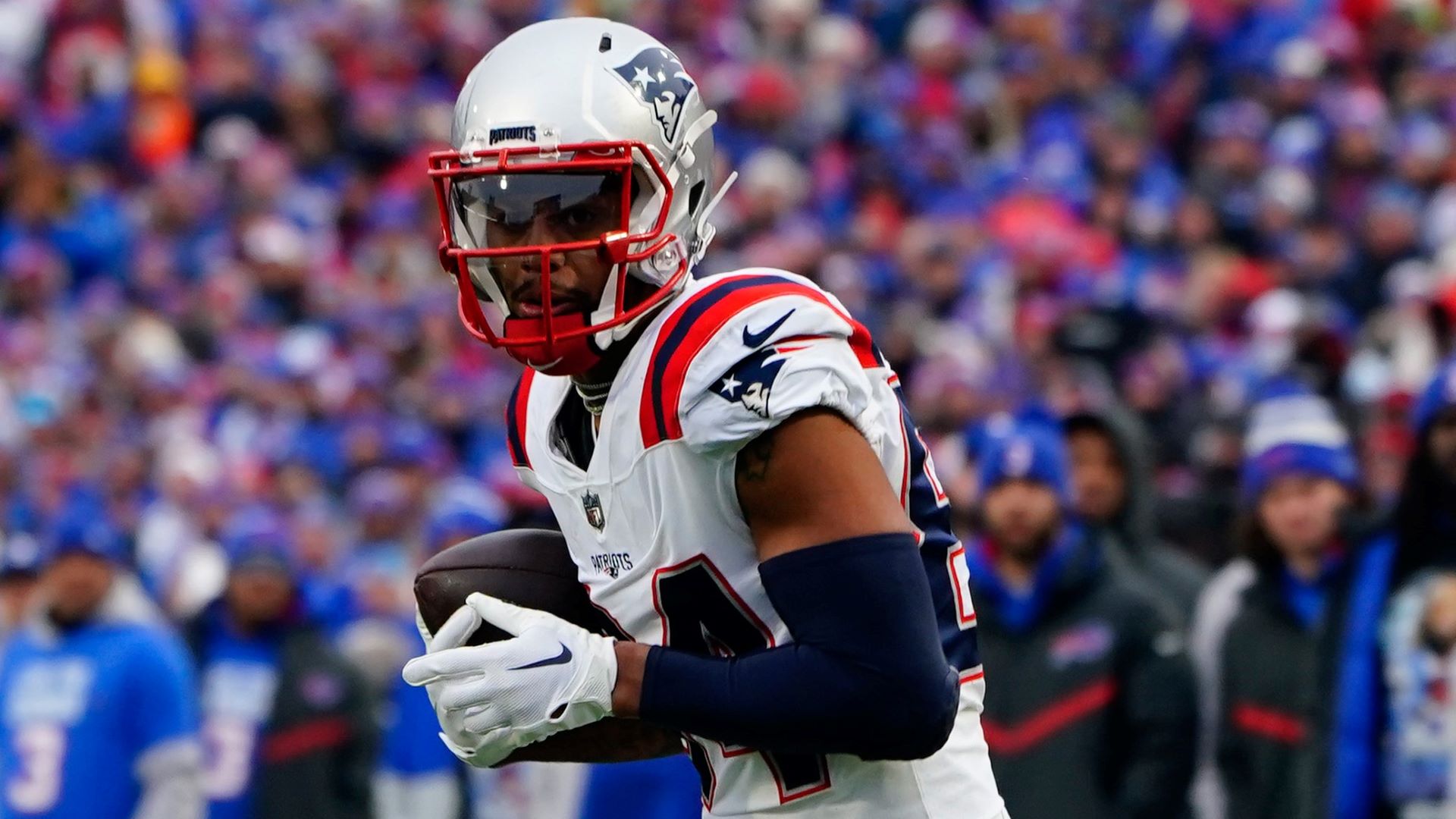 Patriots WR Kendrick Bourne believes in Cam Newton, says New England's  losing season was 'just a one-year thing' 