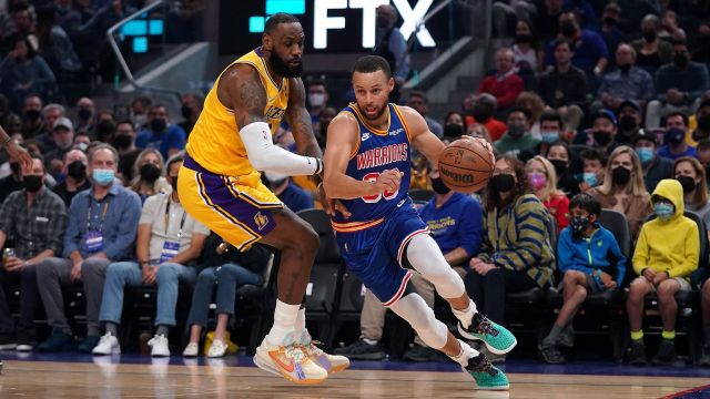 Los Angeles Lakers forward LeBron James and Golden State Warriors guard Stephen Curry