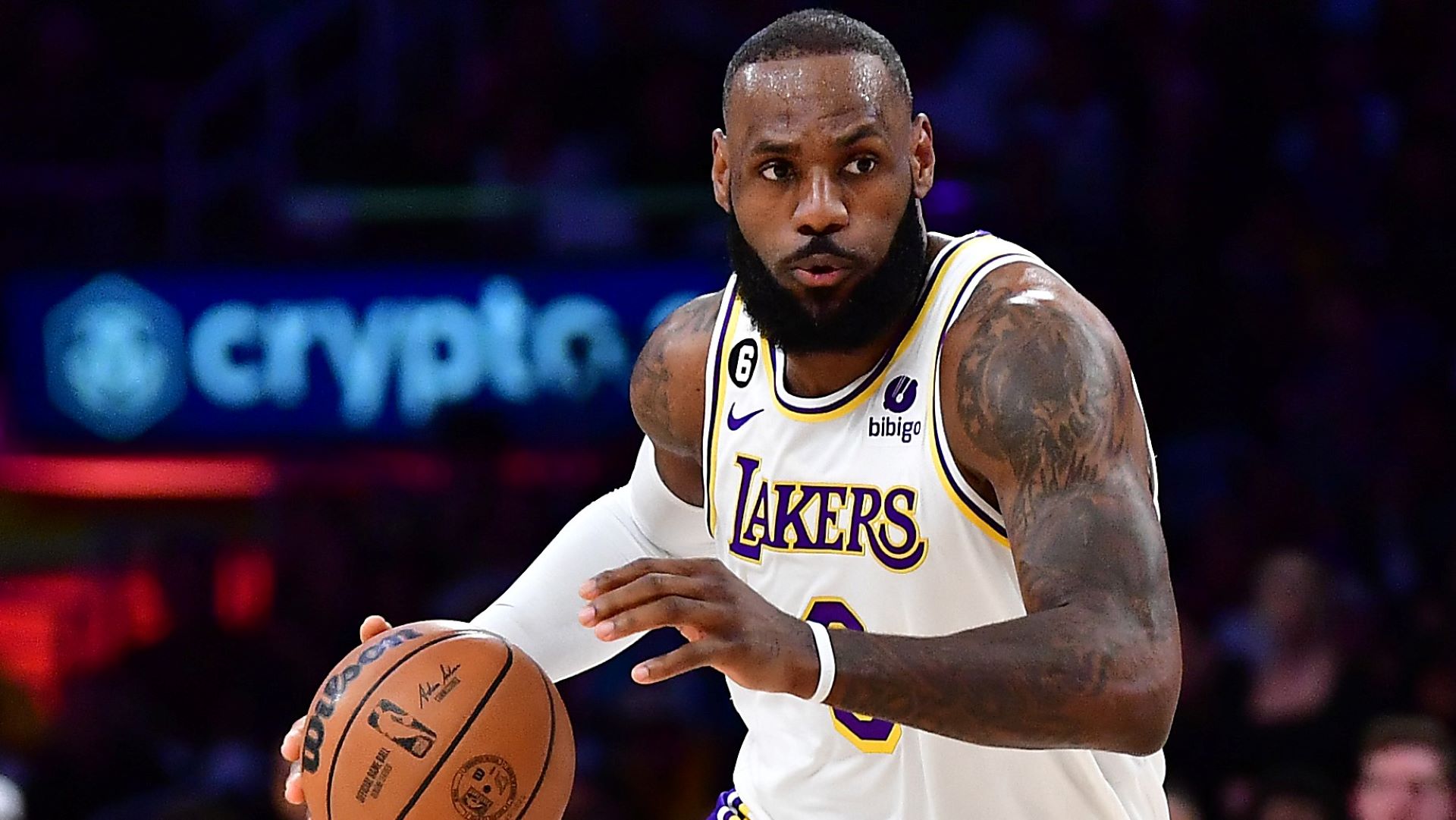 Lakers Star LeBron James Reacts To Son’s College Commitment