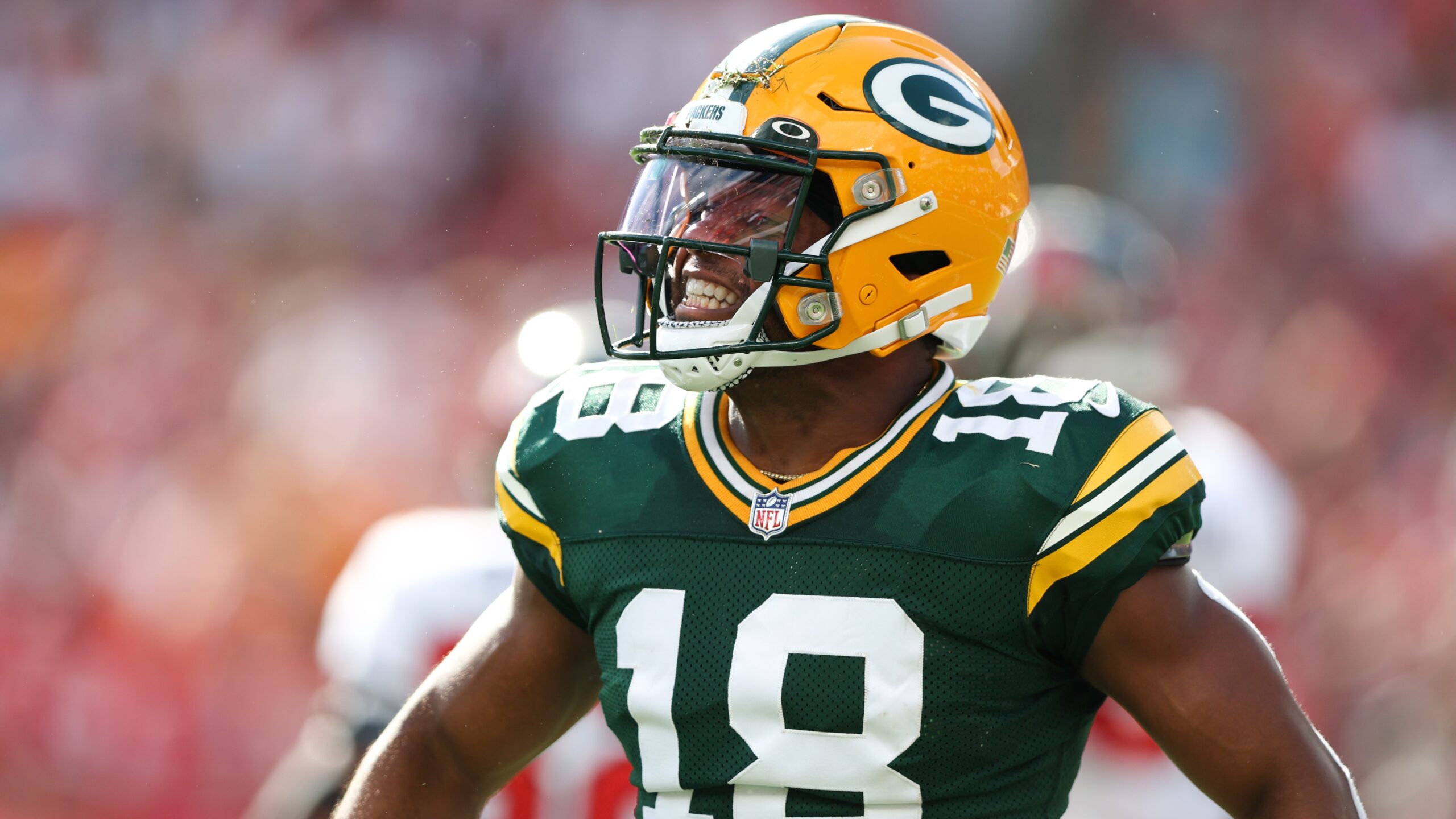 Schefter] Reunion: Former Packers' WR Randall Cobb is expected to agree to  a one-year deal with the New York Jets, allowing him to play with Aaron  Rodgers in NY, per sources. The