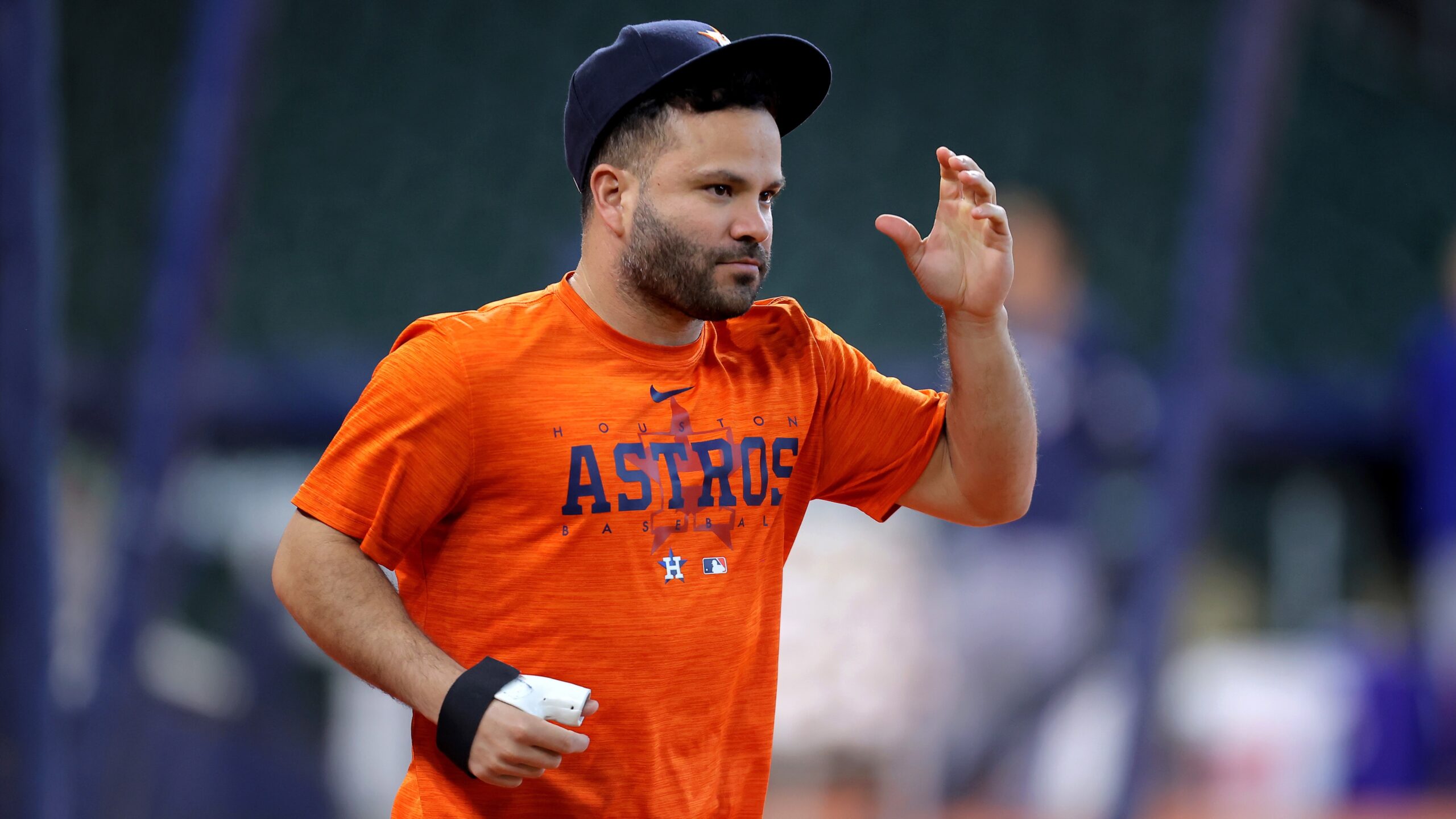 Astros 2B Jose Altuve to begin rehab assignment at Sugar Land on Friday