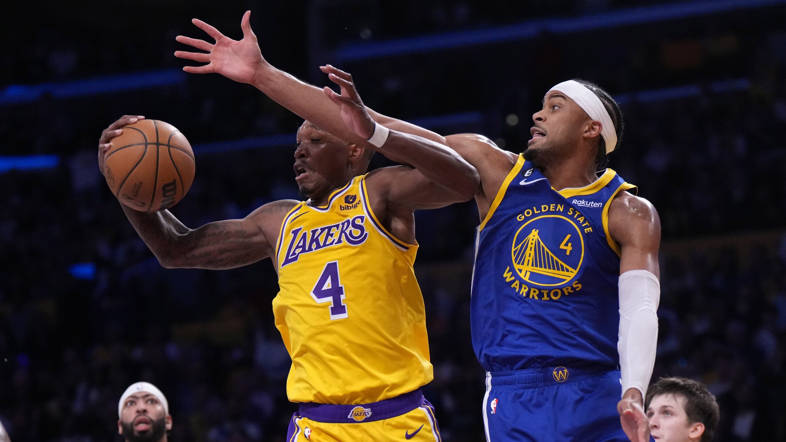 Lakers Ride Lonnie Walker's Memorable 4th Quarter to Game 4 Win
