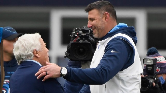 New England Patriots owner Robert Kraft and Tennessee Titans head coach Mike Vrabel