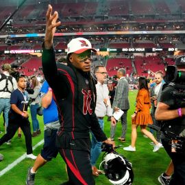 Cardinals WR DeAndre Hopkins wants stable management, committed QB amid OTA  absence - On3