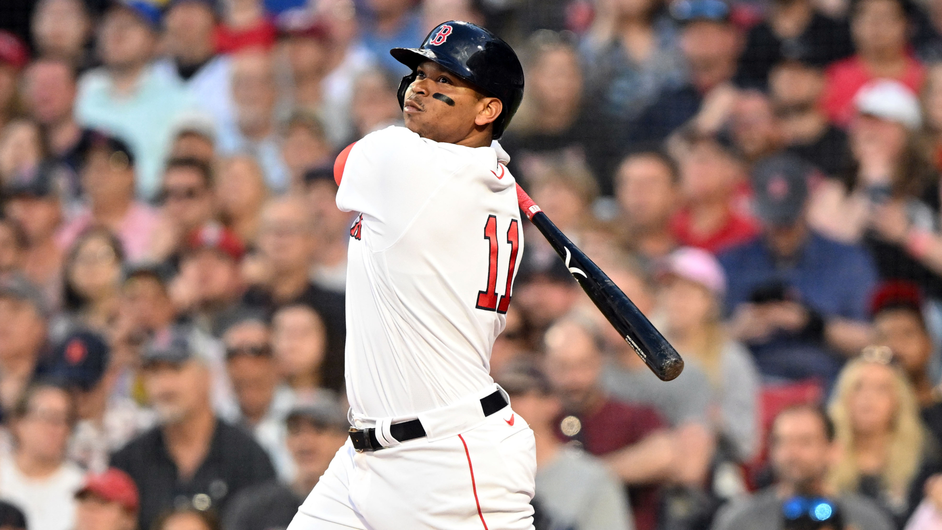 Frustration bubbling as Rafael Devers tries to chase his way out of a slump  - The Boston Globe