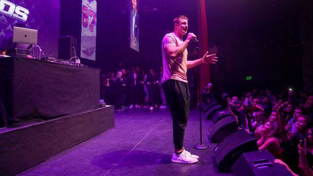 Chris Gronkowski on X: Hey bros! Can I get a ring too