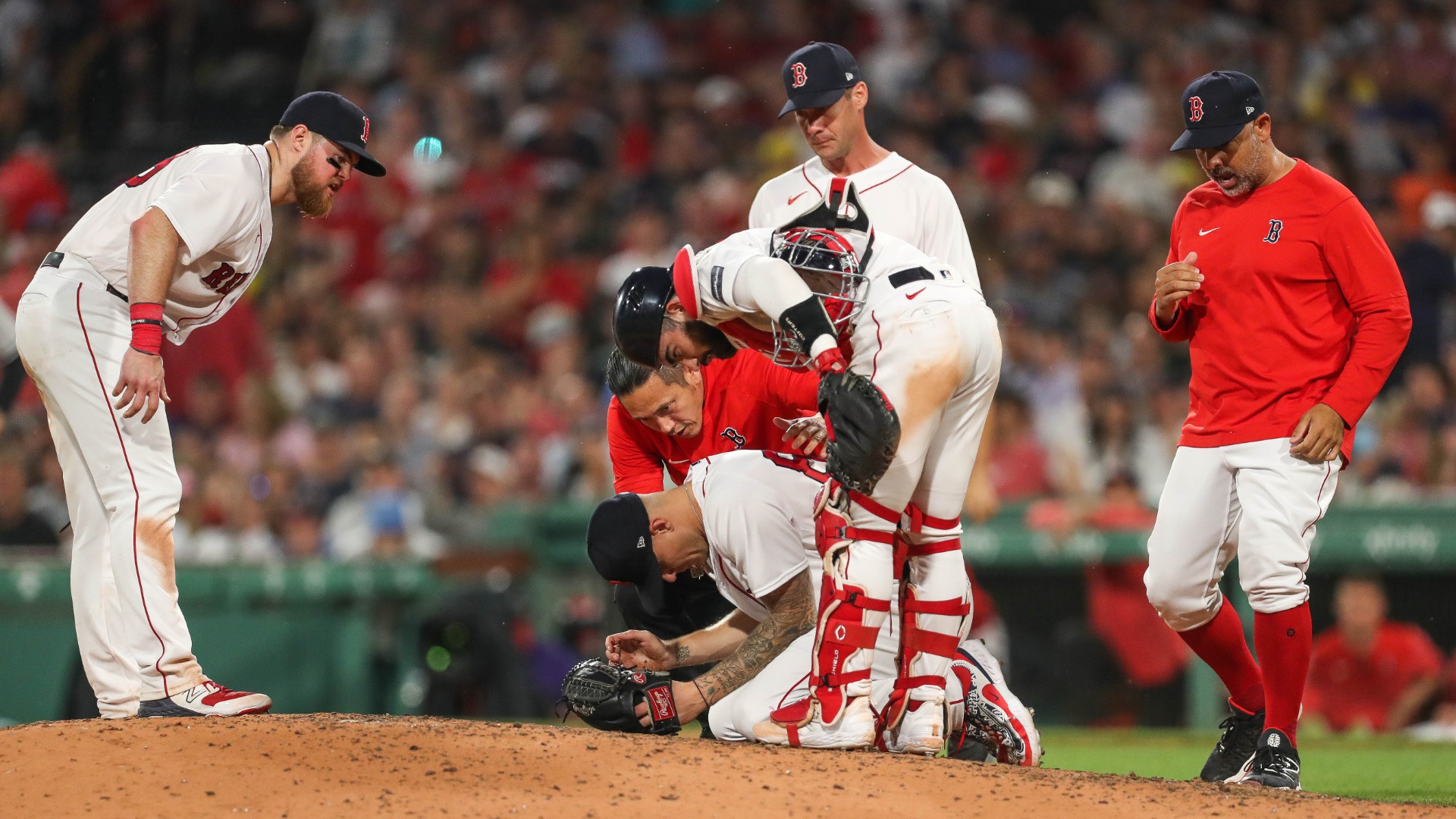 Red Sox's Tanner Houck Suffers Scary Injury; Removed Early Vs. Yankees