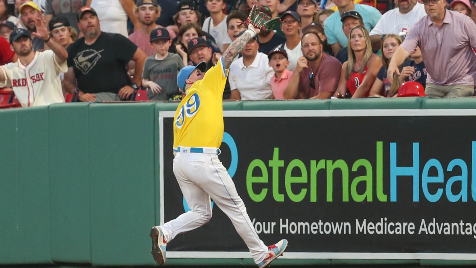 Red Sox snag comeback win in blue-and-yellow uniforms