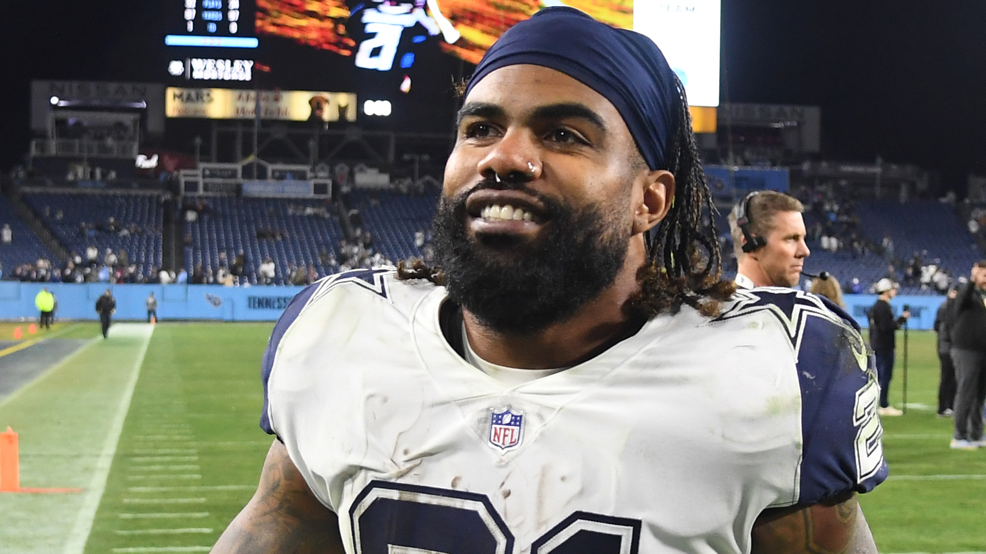 Source: Patriots host ex-Cowboys RB Ezekiel Elliott on free-agent visit